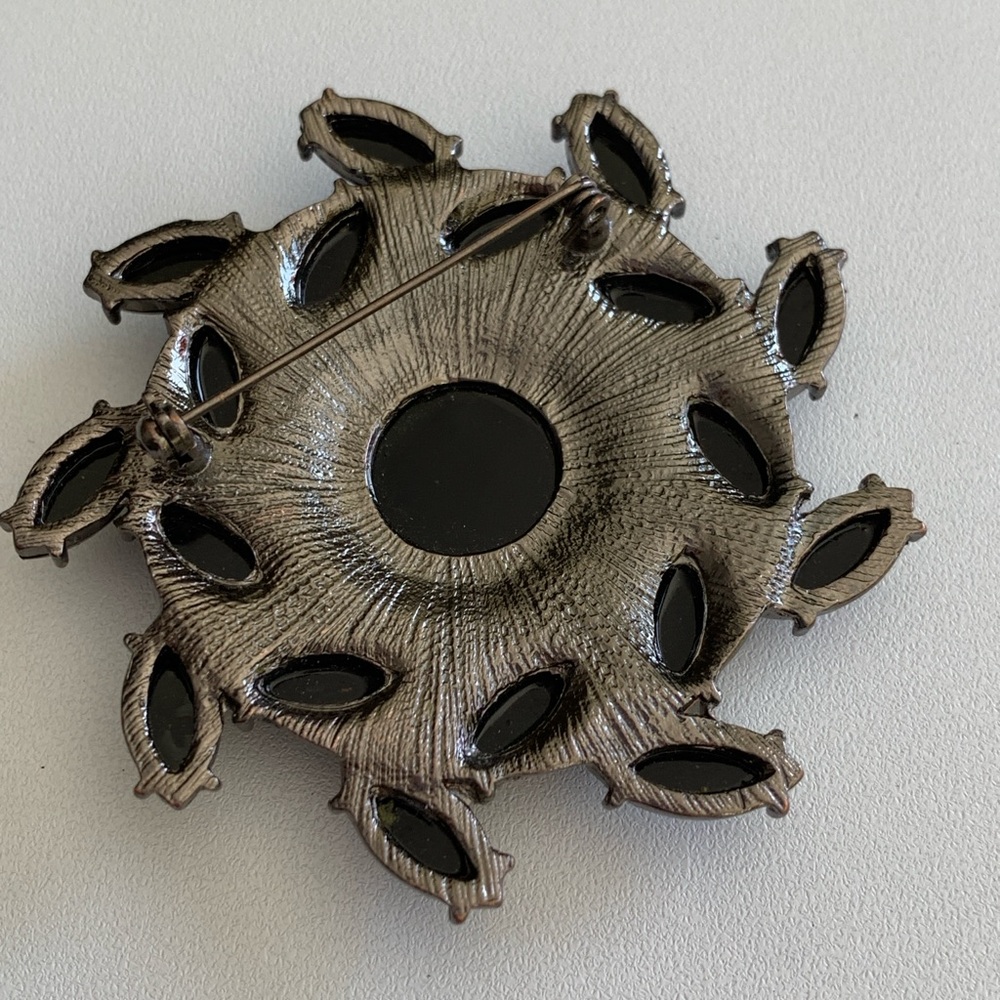 Large Unsigned Mourning Brooch - image 2